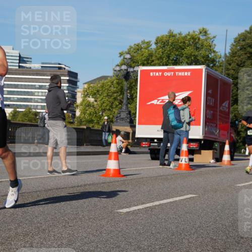 07.09.2025 - BARMER Alsterlauf Yannick Fuchs http://msf.ph/oto/8742048 07.09.2025 09:28:19 Laufen 5892, 8081 meine-sportfotos.de