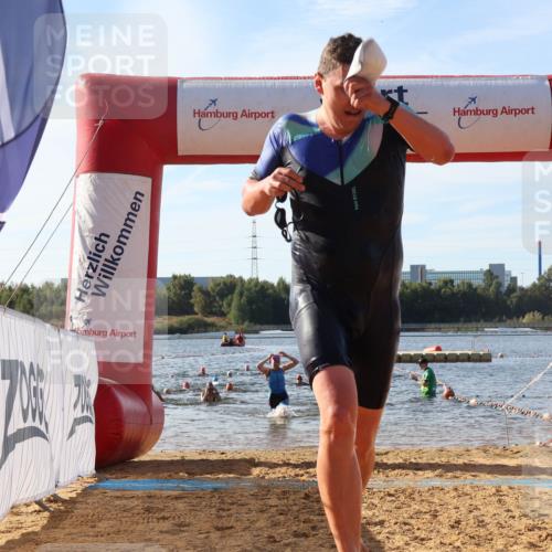 07.09.2025 - 19. Norderstedt Triathlon Luisa Fischer http://msf.ph/oto/8742152 07.09.2025 10:05:37 Schwimmen 1119, 1127, 1141 meine-sportfotos.de