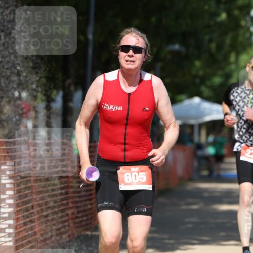 07.09.2025 - 19. Norderstedt Triathlon Michael Strokosch http://msf.ph/oto/8742155 07.09.2025 13:53:22 Laufen 230, 790, 805 meine-sportfotos.de