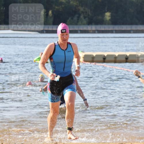 07.09.2025 - 19. Norderstedt Triathlon Luisa Fischer http://msf.ph/oto/8742172 07.09.2025 10:05:40 Schwimmen 1119, 1127 meine-sportfotos.de