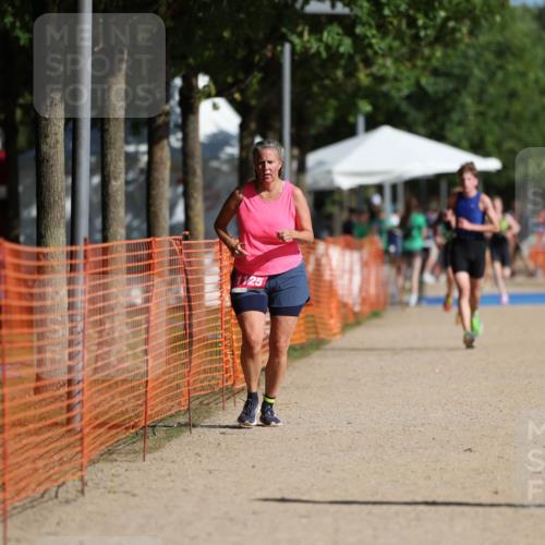 07.09.2025 - 19. Norderstedt Triathlon Michael Strokosch http://msf.ph/oto/8742177 07.09.2025 10:57:02 Laufen 122, 1125 meine-sportfotos.de