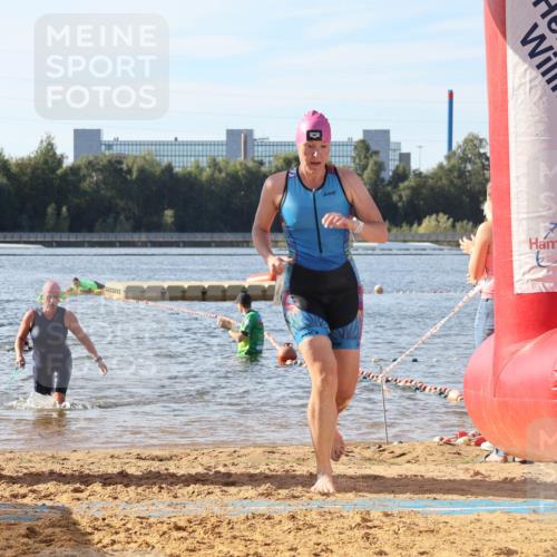 07.09.2025 - 19. Norderstedt Triathlon Luisa Fischer http://msf.ph/oto/8742206 07.09.2025 10:05:43 Schwimmen 1119, 1127 meine-sportfotos.de