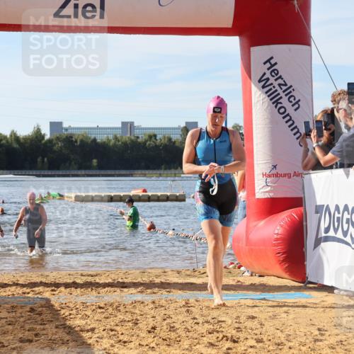 07.09.2025 - 19. Norderstedt Triathlon Luisa Fischer http://msf.ph/oto/8742217 07.09.2025 10:05:43 Schwimmen 1119, 1127 meine-sportfotos.de