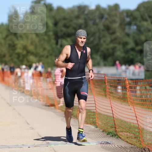 07.09.2025 - 19. Norderstedt Triathlon Michael Strokosch http://msf.ph/oto/8742265 07.09.2025 13:08:05 Laufen 150, 698, 1331 meine-sportfotos.de