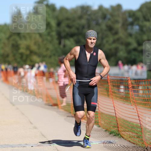 07.09.2025 - 19. Norderstedt Triathlon Michael Strokosch http://msf.ph/oto/8742283 07.09.2025 13:08:05 Laufen 150, 698, 1331 meine-sportfotos.de