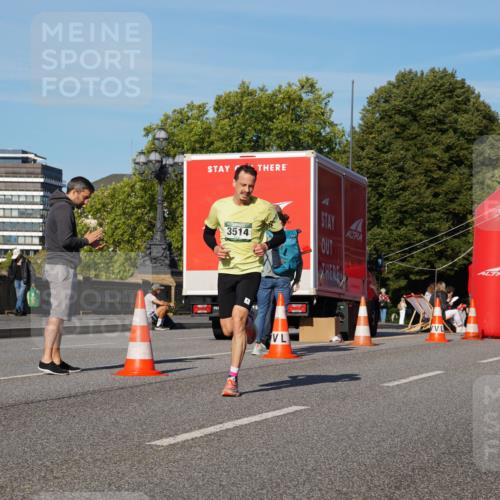 07.09.2025 - BARMER Alsterlauf Yannick Fuchs http://msf.ph/oto/8742287 07.09.2025 09:28:24 Laufen 3514 meine-sportfotos.de