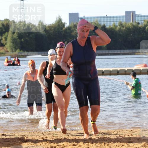 07.09.2025 - 19. Norderstedt Triathlon Luisa Fischer http://msf.ph/oto/8742288 07.09.2025 10:05:49 Schwimmen 1111, 1114, 1119, 1126, 1131, 1132, 1144 meine-sportfotos.de
