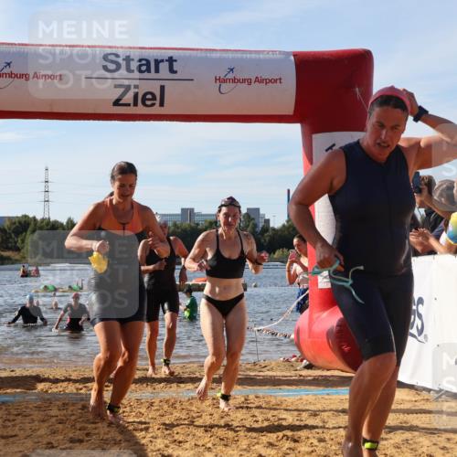 07.09.2025 - 19. Norderstedt Triathlon Luisa Fischer http://msf.ph/oto/8742356 07.09.2025 10:05:52 Schwimmen 1111, 1114, 1119, 1126, 1131, 1132, 1135, 1144, 1146 meine-sportfotos.de