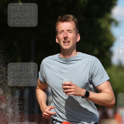 07.09.2025 - 19. Norderstedt Triathlon Michael Strokosch http://msf.ph/oto/8742360 07.09.2025 13:53:30 Laufen 790 meine-sportfotos.de