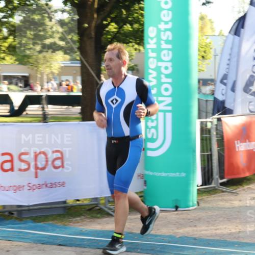 07.09.2025 - 19. Norderstedt Triathlon Luisa Fischer http://msf.ph/oto/8742432 07.09.2025 17:00:01 Ziel 1045, 1568 meine-sportfotos.de