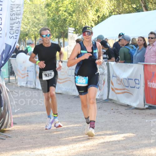 07.09.2025 - 19. Norderstedt Triathlon Luisa Fischer http://msf.ph/oto/8742468 07.09.2025 17:00:05 Ziel 365, 932, 1568 meine-sportfotos.de
