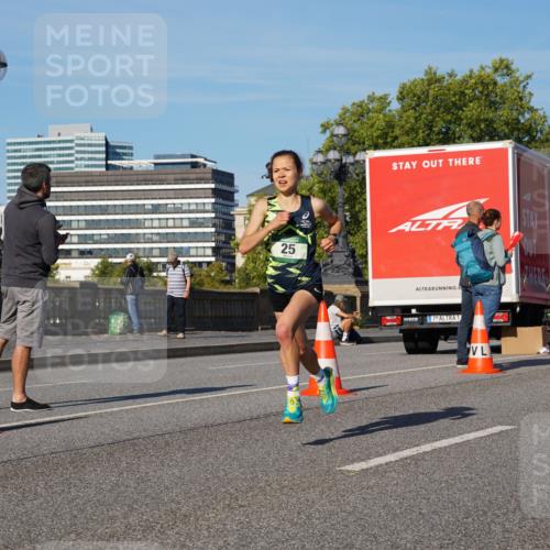 07.09.2025 - BARMER Alsterlauf Yannick Fuchs http://msf.ph/oto/8742471 07.09.2025 09:28:32 Laufen 25, 1 meine-sportfotos.de