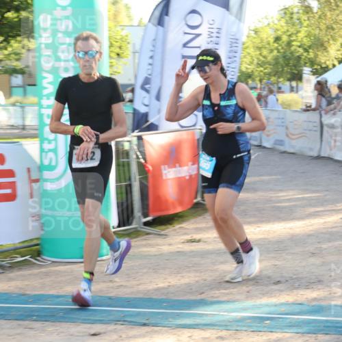 07.09.2025 - 19. Norderstedt Triathlon Luisa Fischer http://msf.ph/oto/8742512 07.09.2025 17:00:07 Ziel 365, 932, 1568 meine-sportfotos.de