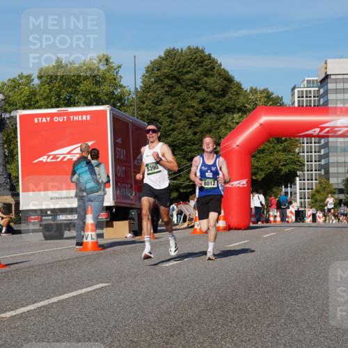 07.09.2025 - BARMER Alsterlauf Yannick Fuchs http://msf.ph/oto/8742517 07.09.2025 09:28:34 Laufen 5390, 8012 meine-sportfotos.de