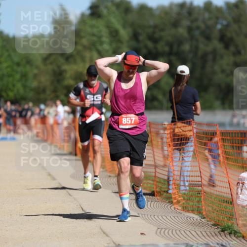 07.09.2025 - 19. Norderstedt Triathlon Michael Strokosch http://msf.ph/oto/8742549 07.09.2025 12:32:45 Laufen 695, 857 meine-sportfotos.de