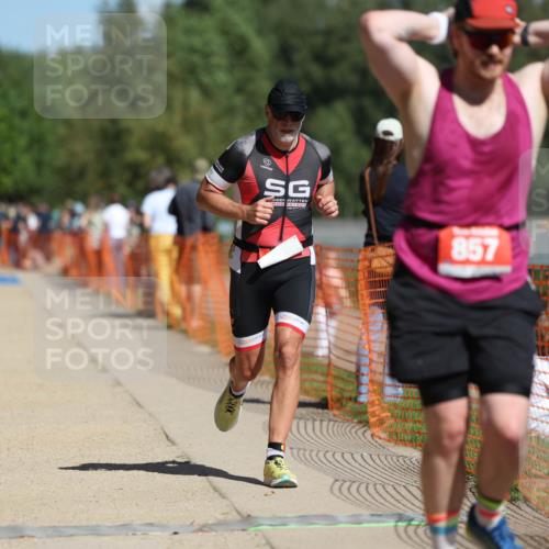 07.09.2025 - 19. Norderstedt Triathlon Michael Strokosch http://msf.ph/oto/8742586 07.09.2025 12:32:48 Laufen 695, 857 meine-sportfotos.de