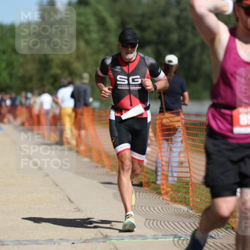 07.09.2025 - 19. Norderstedt Triathlon Michael Strokosch http://msf.ph/oto/8742597 07.09.2025 12:32:48 Laufen 695, 857 meine-sportfotos.de