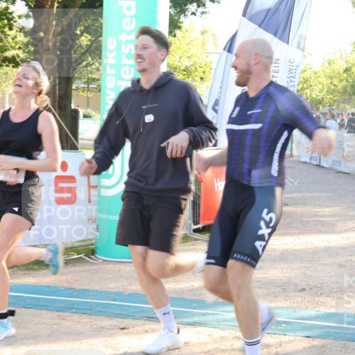 07.09.2025 - 19. Norderstedt Triathlon Luisa Fischer http://msf.ph/oto/8742634 07.09.2025 17:00:40 Ziel 938 meine-sportfotos.de