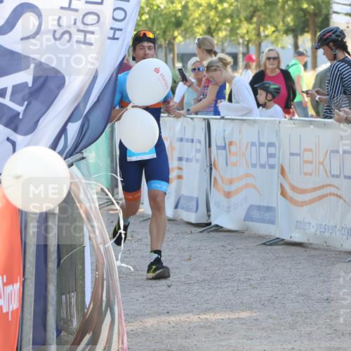 07.09.2025 - 19. Norderstedt Triathlon Luisa Fischer http://msf.ph/oto/8742651 07.09.2025 17:01:16 Ziel  meine-sportfotos.de