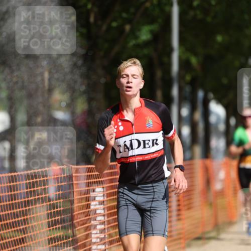 07.09.2025 - 19. Norderstedt Triathlon Michael Strokosch http://msf.ph/oto/8742660 07.09.2025 11:55:25 Laufen 228, 710, 734, 746, 1164, 1173, 1202 meine-sportfotos.de