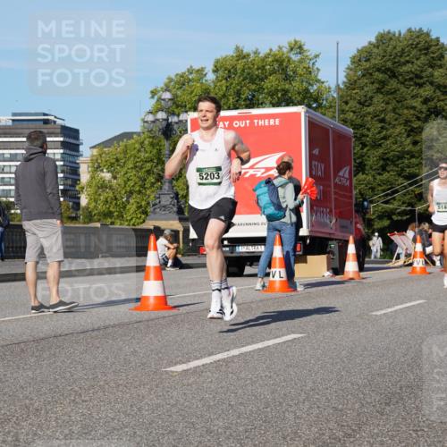 07.09.2025 - BARMER Alsterlauf Yannick Fuchs http://msf.ph/oto/8742676 07.09.2025 09:28:47 Laufen 5203, 1, 5148 meine-sportfotos.de