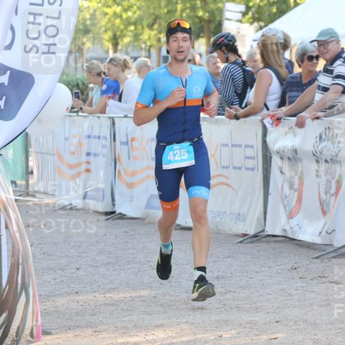 07.09.2025 - 19. Norderstedt Triathlon Luisa Fischer http://msf.ph/oto/8742685 07.09.2025 17:01:17 Ziel 425 meine-sportfotos.de