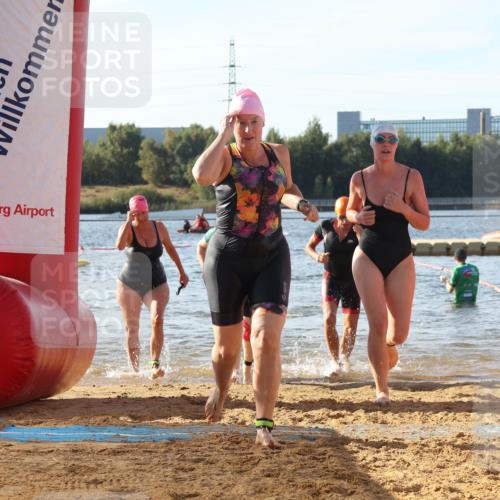 07.09.2025 - 19. Norderstedt Triathlon Luisa Fischer http://msf.ph/oto/8742741 07.09.2025 10:06:16 Schwimmen 1115, 1125, 1137, 1140, 1143, 1148, 1150 meine-sportfotos.de