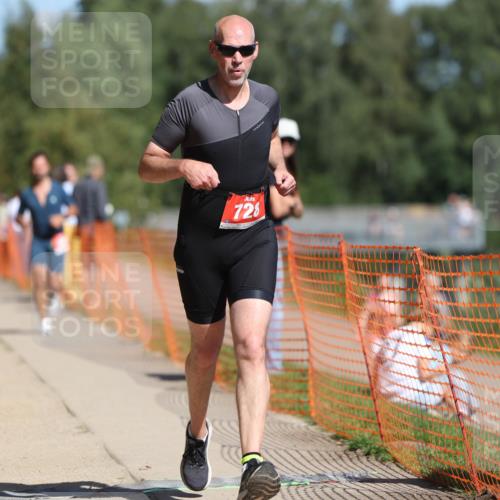 07.09.2025 - 19. Norderstedt Triathlon Michael Strokosch http://msf.ph/oto/8742755 07.09.2025 12:32:57 Laufen 245, 258, 728 meine-sportfotos.de