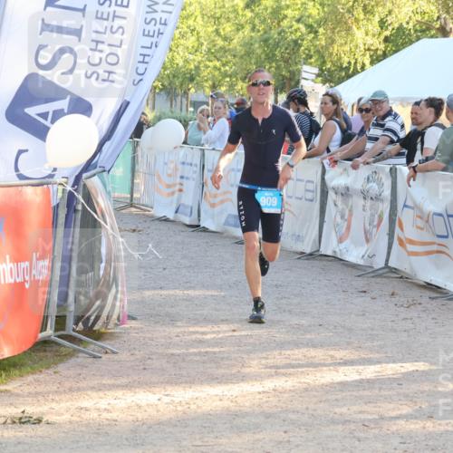 07.09.2025 - 19. Norderstedt Triathlon Luisa Fischer http://msf.ph/oto/8742782 07.09.2025 17:01:34 Ziel 909 meine-sportfotos.de