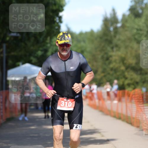 07.09.2025 - 19. Norderstedt Triathlon Michael Strokosch http://msf.ph/oto/8742794 07.09.2025 13:56:28 Laufen 310 meine-sportfotos.de