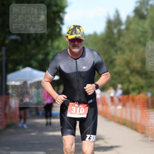 07.09.2025 - 19. Norderstedt Triathlon Michael Strokosch http://msf.ph/oto/8742813 07.09.2025 13:56:28 Laufen 310 meine-sportfotos.de
