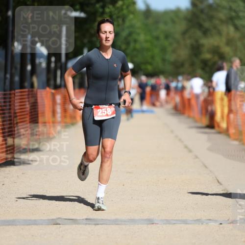 07.09.2025 - 19. Norderstedt Triathlon Michael Strokosch http://msf.ph/oto/8742831 07.09.2025 12:33:02 Laufen 245, 258, 728 meine-sportfotos.de