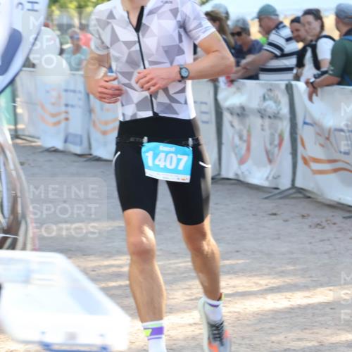 07.09.2025 - 19. Norderstedt Triathlon Luisa Fischer http://msf.ph/oto/8742837 07.09.2025 17:01:48 Ziel 1407 meine-sportfotos.de