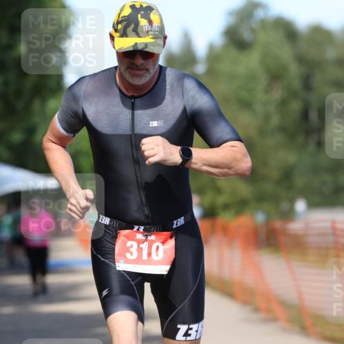 07.09.2025 - 19. Norderstedt Triathlon Michael Strokosch http://msf.ph/oto/8742857 07.09.2025 13:56:30 Laufen 310 meine-sportfotos.de