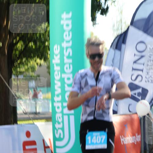 07.09.2025 - 19. Norderstedt Triathlon Luisa Fischer http://msf.ph/oto/8742859 07.09.2025 17:01:49 Ziel 1407 meine-sportfotos.de