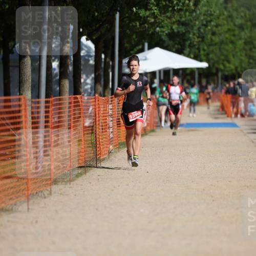 07.09.2025 - 19. Norderstedt Triathlon Michael Strokosch http://msf.ph/oto/8742869 07.09.2025 11:55:42 Laufen 1390 meine-sportfotos.de