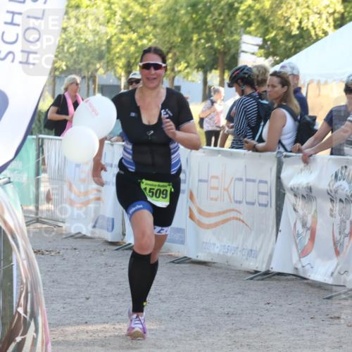 07.09.2025 - 19. Norderstedt Triathlon Luisa Fischer http://msf.ph/oto/8742879 07.09.2025 17:02:34 Ziel 1509 meine-sportfotos.de