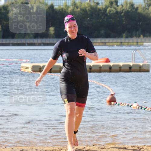 07.09.2025 - 19. Norderstedt Triathlon Luisa Fischer http://msf.ph/oto/8742923 07.09.2025 10:06:48 Schwimmen 1123 meine-sportfotos.de