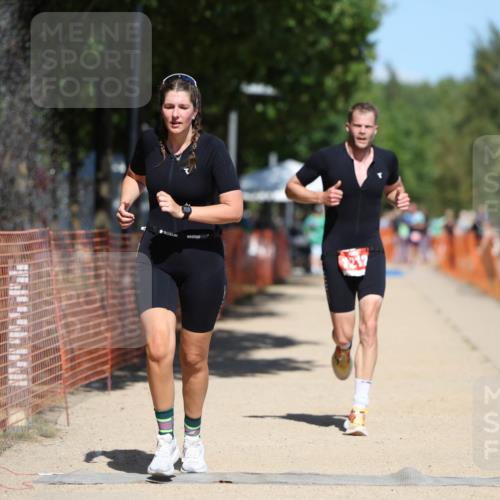 07.09.2025 - 19. Norderstedt Triathlon Michael Strokosch http://msf.ph/oto/8742977 07.09.2025 13:08:30 Laufen 282, 759, 1212 meine-sportfotos.de