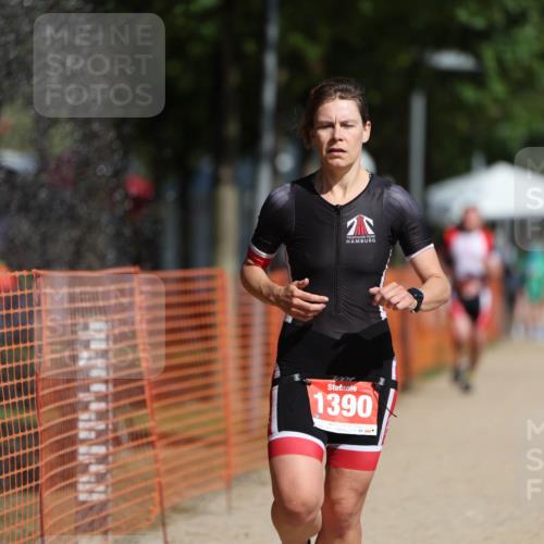 07.09.2025 - 19. Norderstedt Triathlon Michael Strokosch http://msf.ph/oto/8742978 07.09.2025 11:55:48 Laufen 1390 meine-sportfotos.de