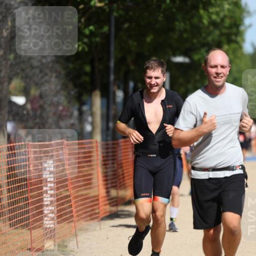 07.09.2025 - 19. Norderstedt Triathlon Michael Strokosch http://msf.ph/oto/8742999 07.09.2025 12:33:16 Laufen 801, 1223, 1241, 1265 meine-sportfotos.de