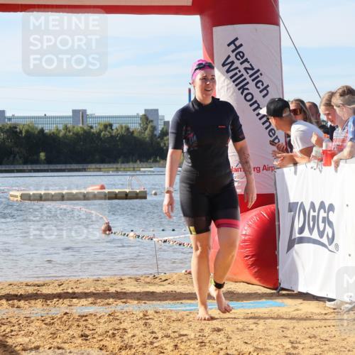 07.09.2025 - 19. Norderstedt Triathlon Luisa Fischer http://msf.ph/oto/8743003 07.09.2025 10:06:52 Schwimmen 1123 meine-sportfotos.de