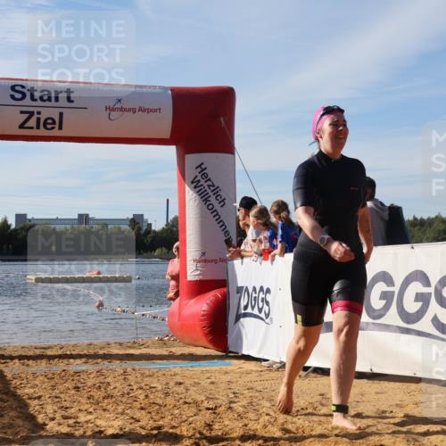 07.09.2025 - 19. Norderstedt Triathlon Luisa Fischer http://msf.ph/oto/8743016 07.09.2025 10:06:54 Schwimmen 1123 meine-sportfotos.de