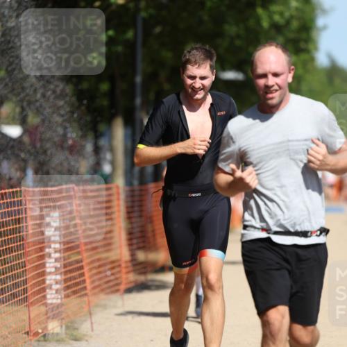07.09.2025 - 19. Norderstedt Triathlon Michael Strokosch http://msf.ph/oto/8743019 07.09.2025 12:33:17 Laufen 782, 801, 1223, 1241, 1265 meine-sportfotos.de