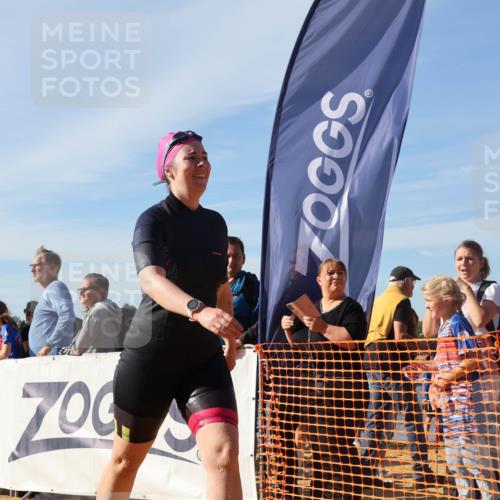 07.09.2025 - 19. Norderstedt Triathlon Luisa Fischer http://msf.ph/oto/8743021 07.09.2025 10:06:55 Schwimmen 1123 meine-sportfotos.de