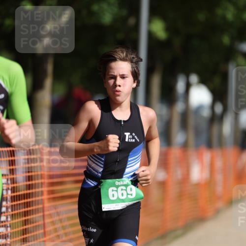 07.09.2025 - 19. Norderstedt Triathlon Michael Strokosch http://msf.ph/oto/8743022 07.09.2025 10:57:26 Laufen 655, 669 meine-sportfotos.de