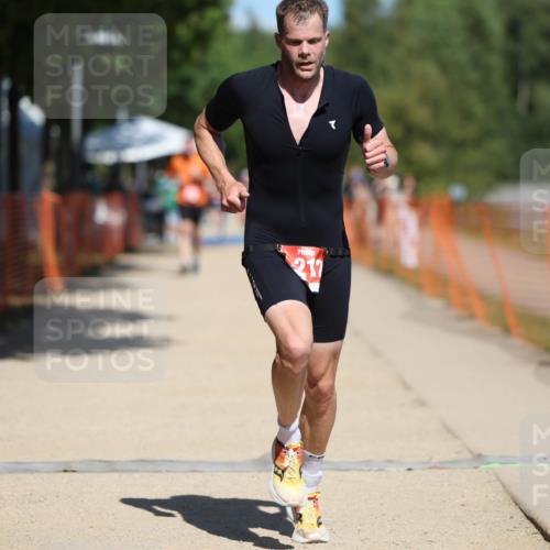 07.09.2025 - 19. Norderstedt Triathlon Michael Strokosch http://msf.ph/oto/8743026 07.09.2025 13:08:31 Laufen 282, 759, 1212 meine-sportfotos.de