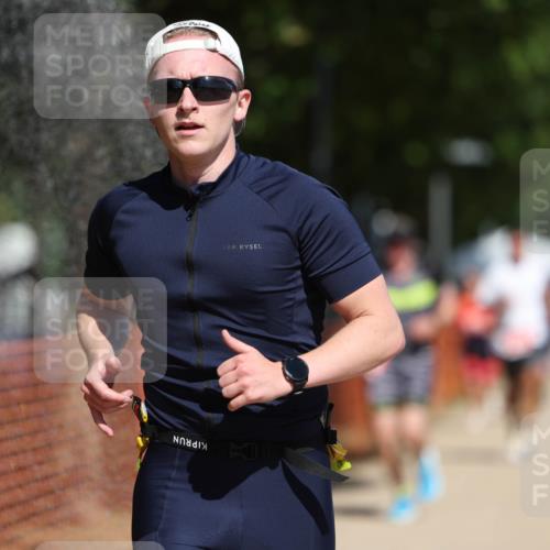 07.09.2025 - 19. Norderstedt Triathlon Michael Strokosch http://msf.ph/oto/8743095 07.09.2025 12:33:20 Laufen 191, 782, 801, 815, 1223, 1241, 1265 meine-sportfotos.de