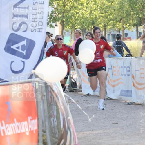 07.09.2025 - 19. Norderstedt Triathlon Luisa Fischer http://msf.ph/oto/8743126 07.09.2025 17:04:08 Ziel 942 meine-sportfotos.de