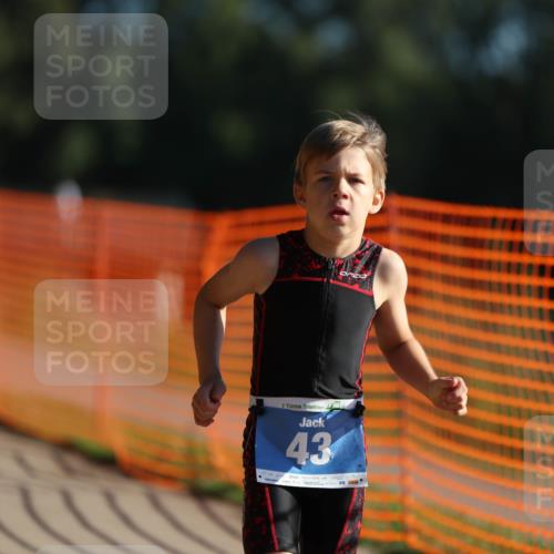 07.09.2025 - 19. Norderstedt Triathlon Michael Strokosch http://msf.ph/oto/8743143 07.09.2025 09:16:57 Laufen 43 meine-sportfotos.de
